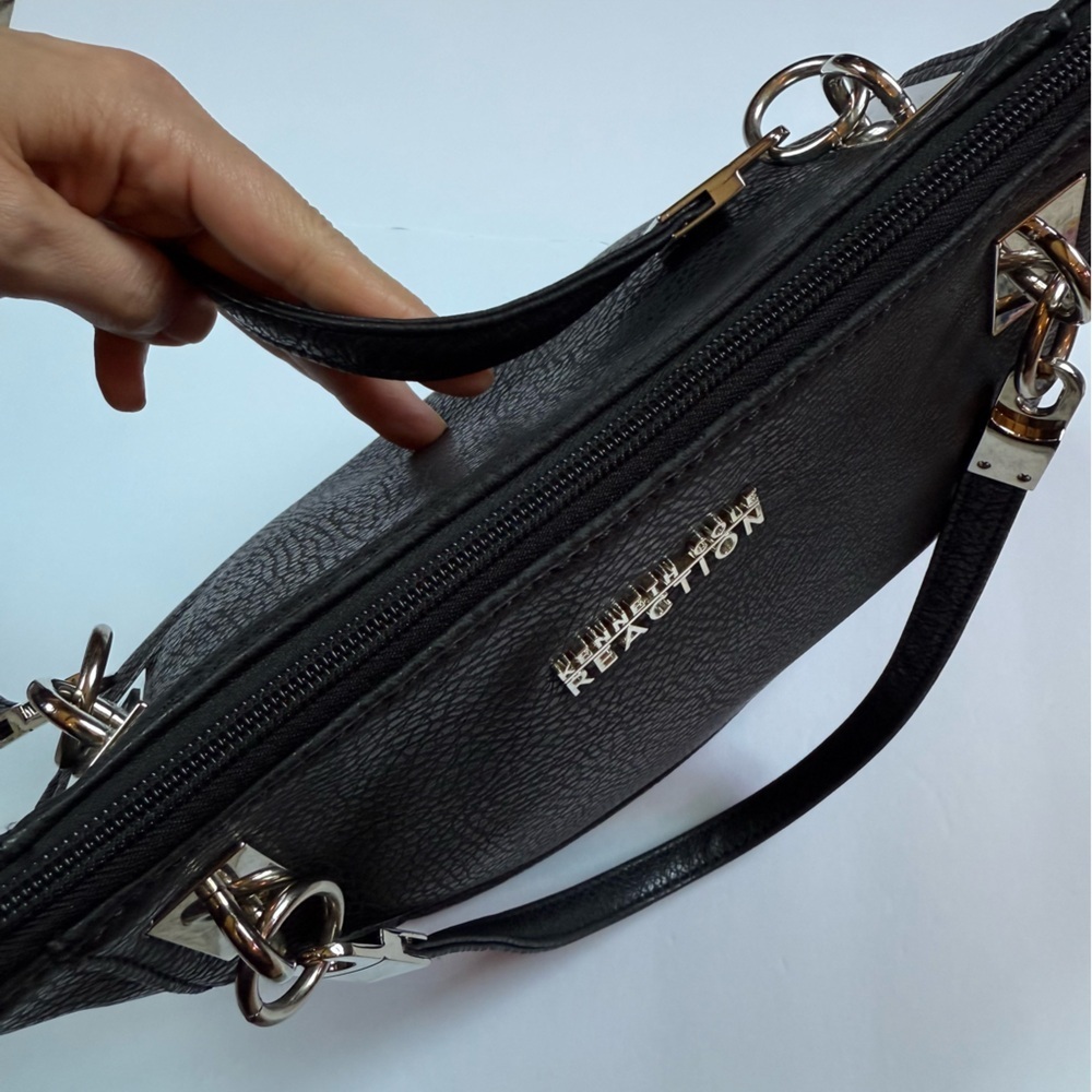 Vintage Kenneth Cole Reaction Black Faux Leather Shoulder Bag - Picture 6 of 8
